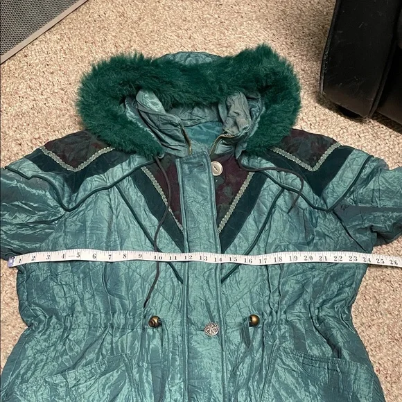 Vintage 80s/90s Teal Hooded velvet accent Coat with faux Fur Trim - Picture 4 of 12